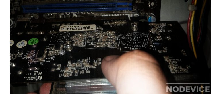 Есть ли батарейка для bios в ноутбуках, где она