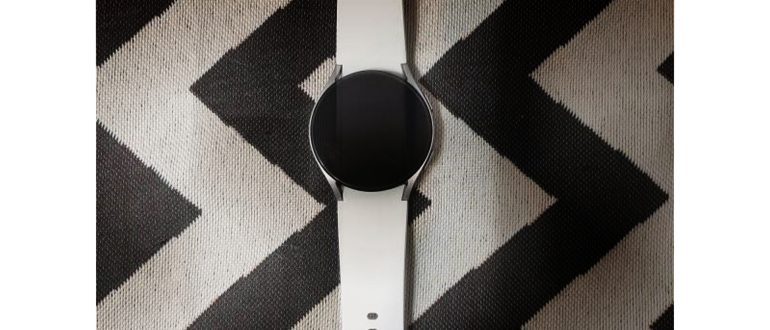Умные часы Galaxy Watch 4