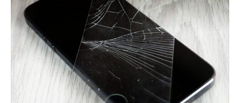 Пленка или стекло на телефон что