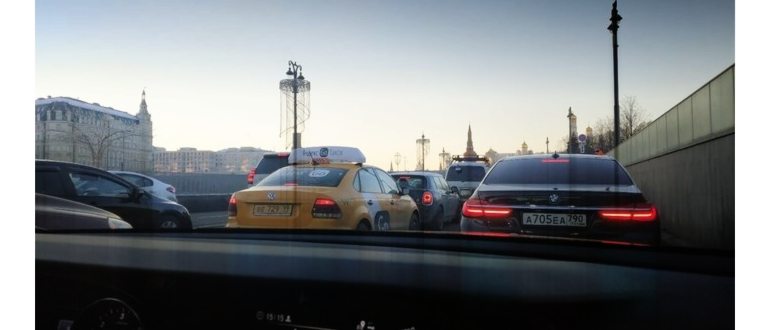 В избиение екатеринбургским бизнесменом водителя