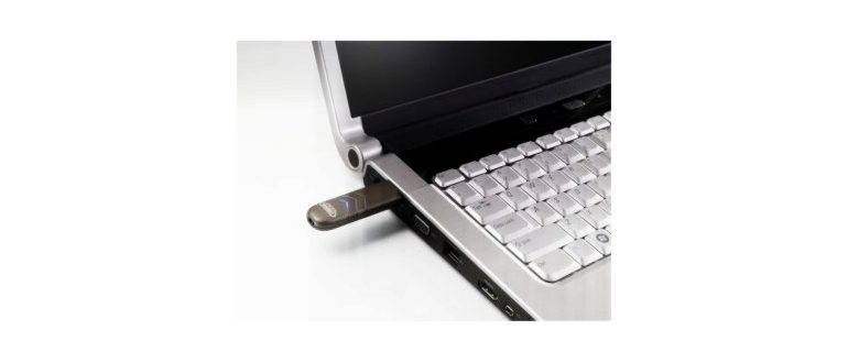Выбираем файл образа Windows